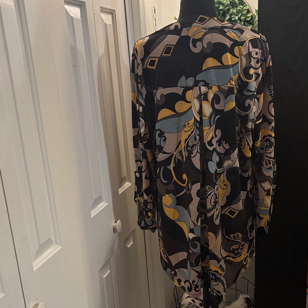 Dear Scarlett Colorful Patterned Long Sleeve Dress - Picture 2 of 8